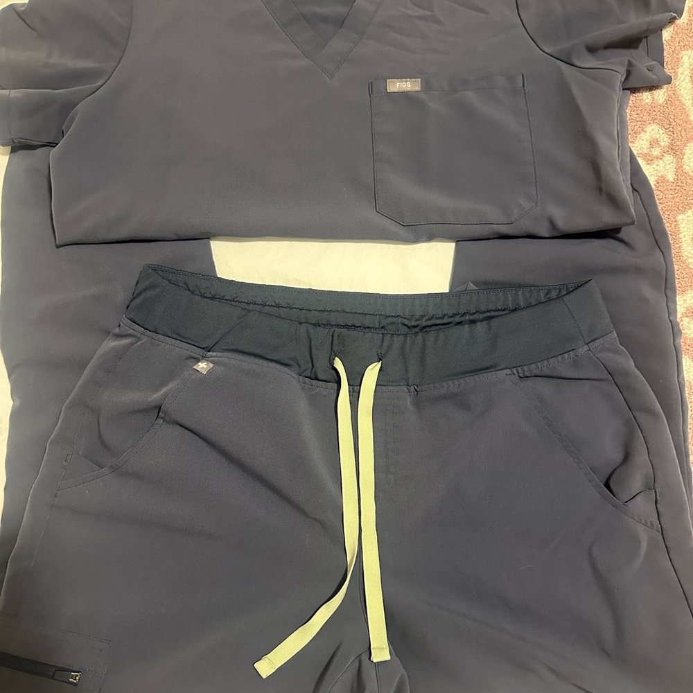 Grayish Blue Figs Jogger Set